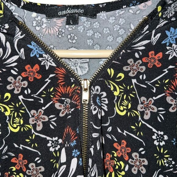 AMBIANCE ROMPER- SIZE LARGE- LIKE NEW! - Picture 2 of 4